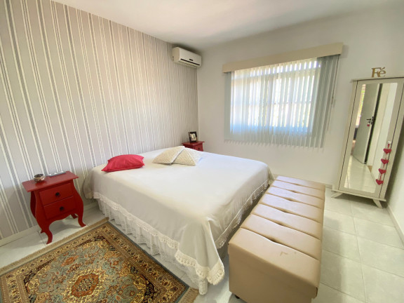 Imagem Casa com 3 Quartos à Venda, 800 m² em São Pedro - Brusque Imagem Casa com 3 Quartos à Venda, 800 m² em São Pedro - Brusque