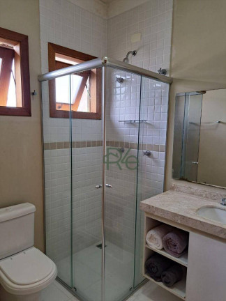 Imagem Casa com 3 Quartos à Venda, 293 m² em Golf Village - Carapicuíba Imagem Casa com 3 Quartos à Venda, 293 m² em Golf Village - Carapicuíba