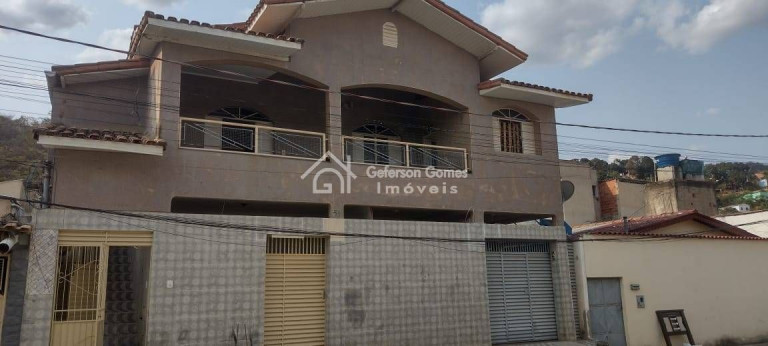 Imagem Casa com 6 Quartos à Venda, 440 m² em Santo Antônio - Mantena Imagem Casa com 6 Quartos à Venda, 440 m² em Santo Antônio - Mantena