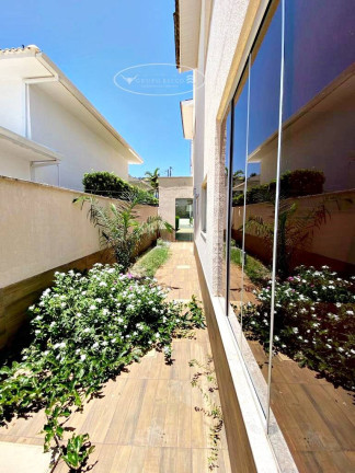Casa com 4 Quartos à Venda, 420 m² em Jardins Madri - Goiânia