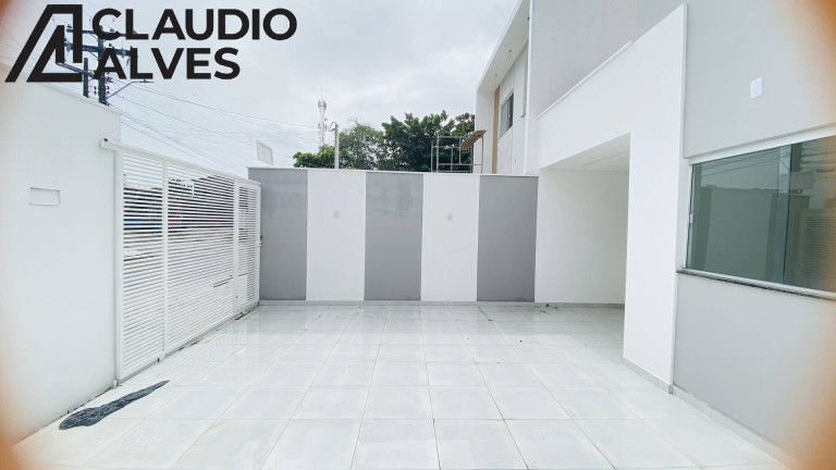Imagem Casa com 3 Quartos à Venda, 90 m² em Mangabeira - Feira De Santana