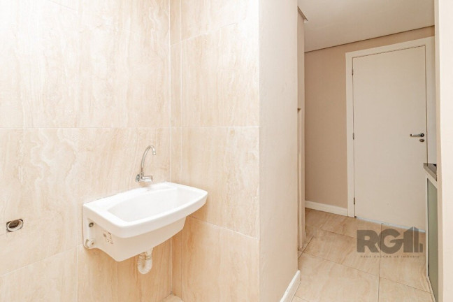 Imagem Apartamento com 2 Quartos à Venda, 70 m² em Jardim Sabará - Porto Alegre