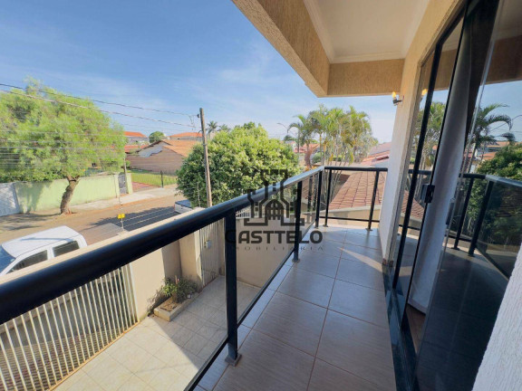Imagem Sobrado com 3 Quartos à Venda, 134 m² em San Fernando - Londrina