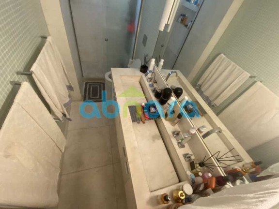 Imagem Apartamento com 3 Quartos à Venda, 184 m² em Copacabana - Rio De Janeiro Imagem Apartamento com 3 Quartos à Venda, 184 m² em Copacabana - Rio De Janeiro