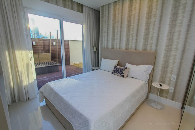Imagem Cobertura com 4 Quartos à Venda, 469 m² em Centro - Balneário Camboriú Imagem Cobertura com 4 Quartos à Venda, 469 m² em Centro - Balneário Camboriú