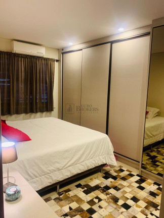Imagem Casa com 8 Quartos à Venda, 280 m² em Nações - Balneário Camboriú Imagem Casa com 8 Quartos à Venda, 280 m² em Nações - Balneário Camboriú