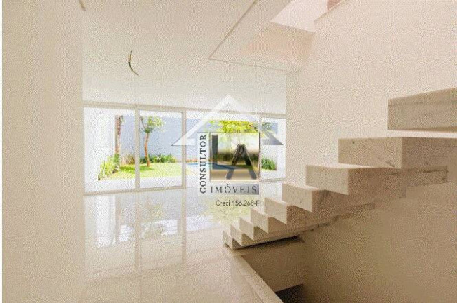 Casa com 4 Quartos à Venda, 420 m² em Granja Julieta - São Paulo