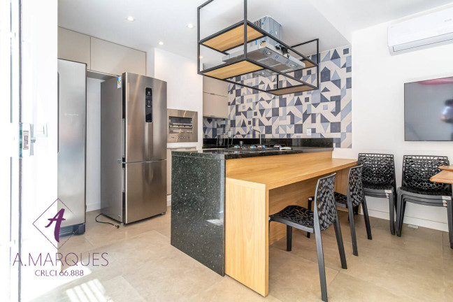 Imagem Apartamento com 3 Quartos à Venda, 237 m² em Copacabana - Rio De Janeiro Imagem Apartamento com 3 Quartos à Venda, 237 m² em Copacabana - Rio De Janeiro