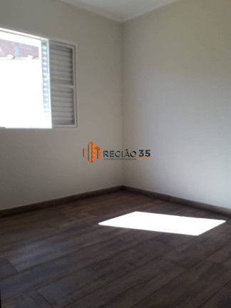 Imagem Casa com 3 Quartos à Venda, 88 m² em Parque Pinheiros - Poços De Caldas