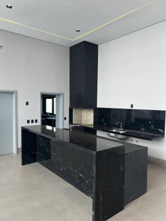 Imagem Casa com 3 Quartos à Venda, 466 m² em Ribeirão Do Lipa - Cuiabá Imagem Casa com 3 Quartos à Venda, 466 m² em Ribeirão Do Lipa - Cuiabá