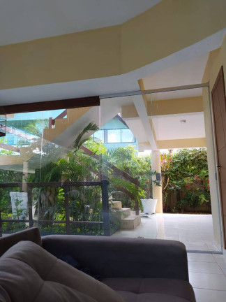 Imagem Casa com 3 Quartos à Venda, 295 m² em Buraquinho - Lauro De Freitas