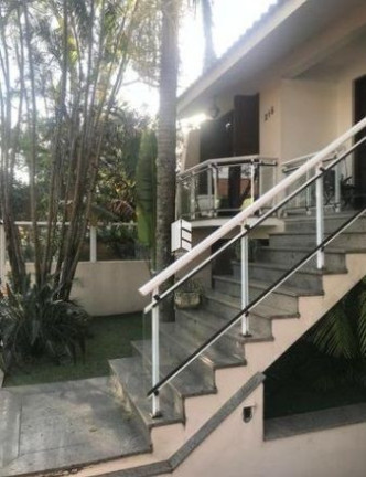 Imagem Casa com 5 Quartos à Venda, 457 m² em Menino Jesus - Santa Maria