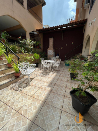 Imagem Casa com 3 Quartos à Venda, 278 m² em Nova Cidade - São Gonçalo
