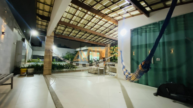 Imagem Casa com 3 Quartos à Venda, 300 m² em Cidade Nova - Feira De Santana