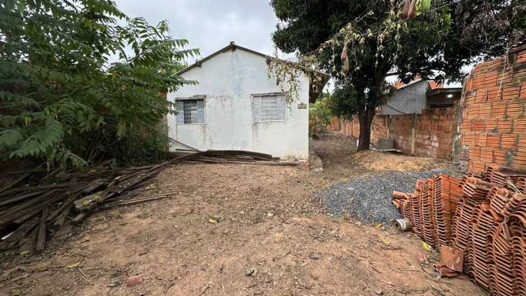 Casa com 2 Quartos à Venda,  em Doutor Fábio 2 - Cuiabá
