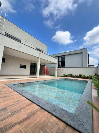 Imagem Sobrado com 4 Quartos à Venda, 265 m² em Santa Regina - Camboriú