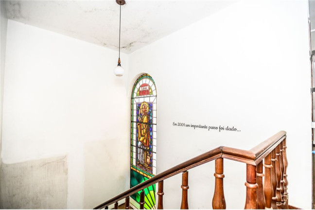 Imagem Casa com 6 Quartos à Venda, em Passo Da Areia - Porto Alegre Imagem Casa com 6 Quartos à Venda, em Passo Da Areia - Porto Alegre