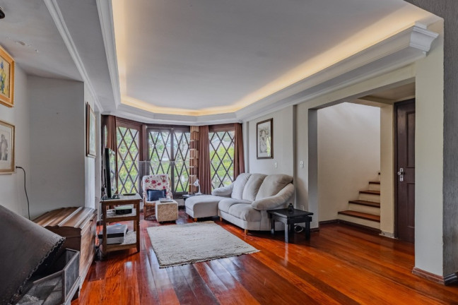 Imagem Casa com 3 Quartos à Venda, 385 m² em Agronomia - Porto Alegre