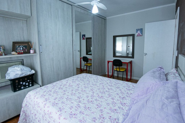 Imagem Apartamento com 2 Quartos à Venda, 59 m² em São Sebastião - Porto Alegre