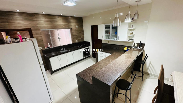 Imagem Casa com 4 Quartos à Venda, 224 m² em Jardim Integração - Franca Imagem Casa com 4 Quartos à Venda, 224 m² em Jardim Integração - Franca