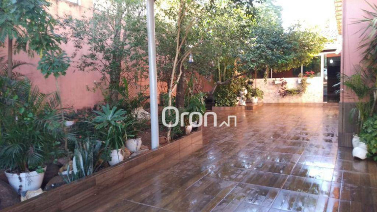 Imagem Casa com 4 Quartos à Venda, 220 m² em Setor Jaó - Goiânia Imagem Casa com 4 Quartos à Venda, 220 m² em Setor Jaó - Goiânia