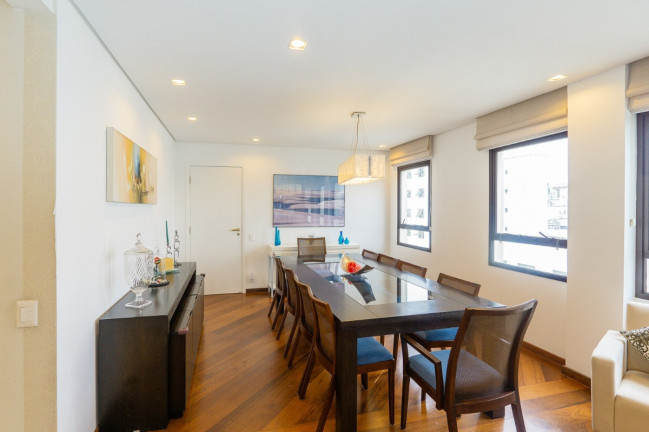 Imagem Apartamento com 3 Quartos à Venda, 201 m² em Moema - São Paulo Imagem Apartamento com 3 Quartos à Venda, 201 m² em Moema - São Paulo