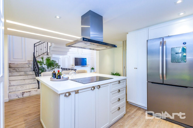 Imagem Casa com 2 Quartos à Venda, 233 m² em Santa Cândida - Curitiba