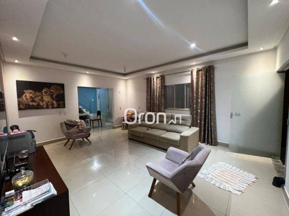 Imagem Casa com 3 Quartos à Venda, 210 m² em Jardim Guanabara Ii - Goiânia Imagem Casa com 3 Quartos à Venda, 210 m² em Jardim Guanabara Ii - Goiânia
