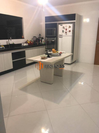 Imagem Casa com 1 Quarto à Venda, 290 m² em Parque Vivaldi Leite Ribeiro - Poços De Caldas Imagem Casa com 1 Quarto à Venda, 290 m² em Parque Vivaldi Leite Ribeiro - Poços De Caldas