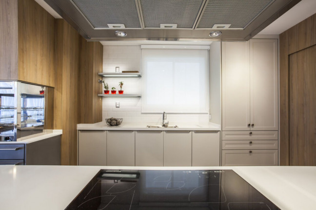 Imagem Imóvel com 4 Quartos à Venda, 334 m² em Centro - Balneário Camboriú Imagem Imóvel com 4 Quartos à Venda, 334 m² em Centro - Balneário Camboriú