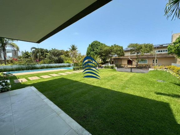 Imagem Casa com 5 Quartos à Venda, 650 m² em Busca Vida - Camaçari