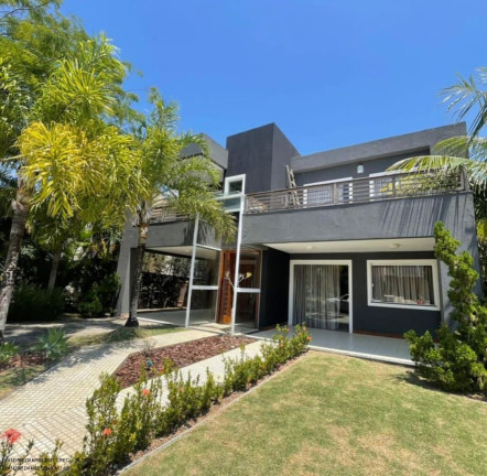 Imagem Casa com 5 Quartos para Alugar, 300 m² em Vila De Abrantes (abrantes) - Camaçari