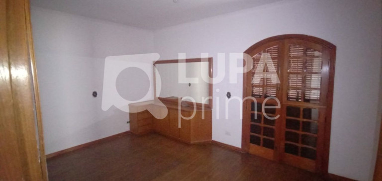 Imagem Casa com 4 Quartos à Venda, 220 m² em Jardim Guanca - São Paulo Imagem Casa com 4 Quartos à Venda, 220 m² em Jardim Guanca - São Paulo