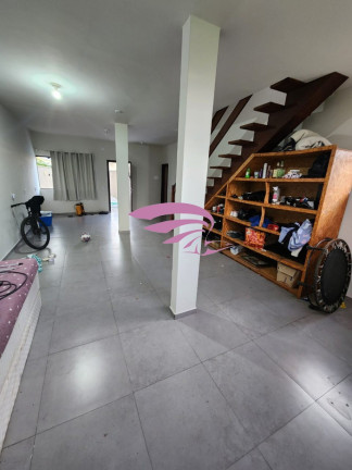 Imagem Casa com 3 Quartos à Venda, 150 m² em Centro - Capivari De Baixo Imagem Casa com 3 Quartos à Venda, 150 m² em Centro - Capivari De Baixo