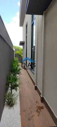 Imagem Casa com 4 Quartos à Venda, 310 m² em Jardim Imperador - Araraquara