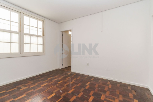 Imagem Casa com 3 Quartos à Venda, 124 m² em Petrópolis - Porto Alegre
