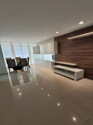 Apartamento com 3 Quartos à Venda, 77 m² em Glória - Macaé