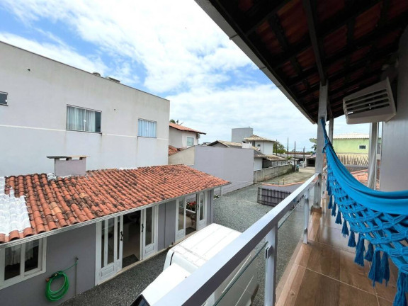 Imagem Casa com 3 Quartos à Venda, 167 m² em Costeira - Balneário Barra Do Sul Imagem Casa com 3 Quartos à Venda, 167 m² em Costeira - Balneário Barra Do Sul