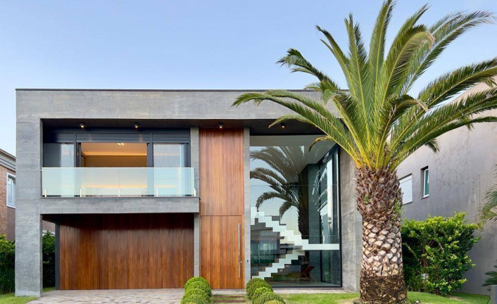 Imagem Casa de Condomínio com 5 Quartos à Venda, 350 m² em Xangri-lá Imagem Casa de Condomínio com 5 Quartos à Venda, 350 m² em Xangri-lá