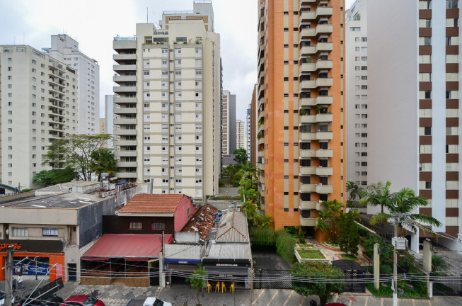 Imagem Apartamento com 3 Quartos à Venda, 72 m² em Moema - São Paulo