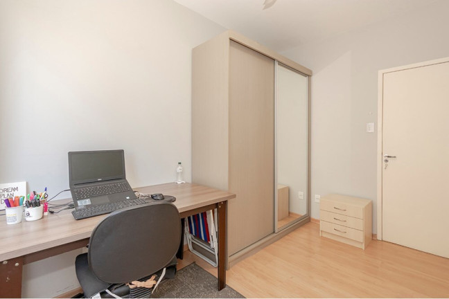 Imagem Imóvel com 3 Quartos à Venda, 89 m² em Rio Branco - Porto Alegre