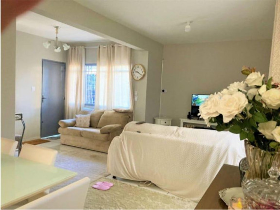 Imagem Sobrado com 2 Quartos à Venda, 500 m² em Glória - Porto Alegre