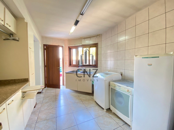 Imagem Casa com 5 Quartos à Venda, 500 m² em Centro I - Brusque