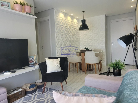 Imagem Imóvel com 2 Quartos à Venda, 56 m² em Cavalhada - Porto Alegre