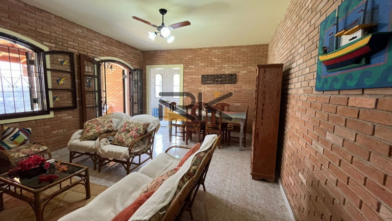 Imagem Casa com 2 Quartos à Venda, 110 m² em Barra Da Lagoa - Ubatuba Imagem Casa com 2 Quartos à Venda, 110 m² em Barra Da Lagoa - Ubatuba