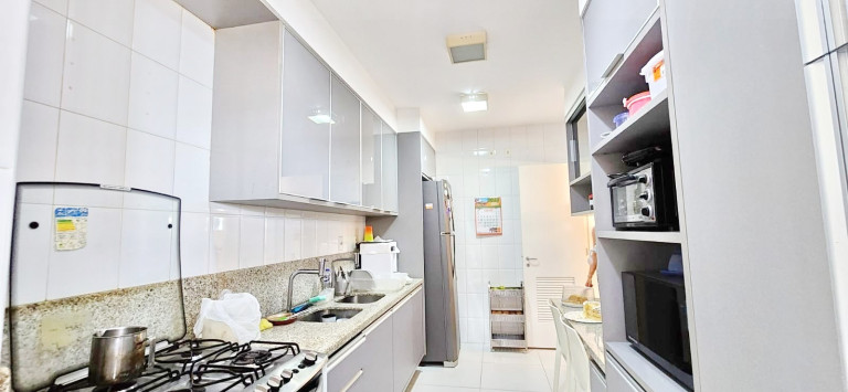 Imagem Apartamento com 4 Quartos à Venda, 181 m² em Pituba - Salvador Imagem Apartamento com 4 Quartos à Venda, 181 m² em Pituba - Salvador