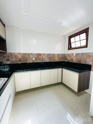 Imagem Casa com 6 Quartos para Alugar ou Temporada, 360 m² em Praia Do Morro - Guarapari Imagem Casa com 6 Quartos para Alugar ou Temporada, 360 m² em Praia Do Morro - Guarapari