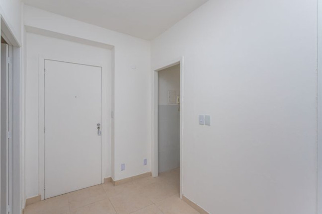 Imagem Imóvel com 1 Quarto à Venda, 23 m² em Centro Histórico - Porto Alegre Imagem Imóvel com 1 Quarto à Venda, 23 m² em Centro Histórico - Porto Alegre