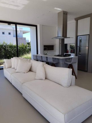 Imagem Casa com 4 Quartos à Venda, 204 m² em Marina - Xangri-lá Imagem Casa com 4 Quartos à Venda, 204 m² em Marina - Xangri-lá