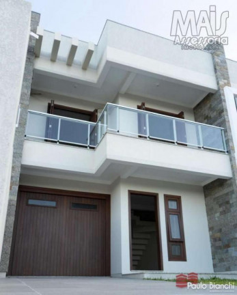 Imagem Casa com 3 Quartos à Venda, 74 m² em Centro - Arroio Do Sal Imagem Casa com 3 Quartos à Venda, 74 m² em Centro - Arroio Do Sal